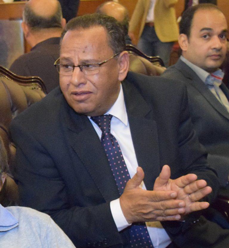 تهنئة لاختيار الاستاذ الدكتور أحمد علي ضمن لجنة قطاع المعاهد التجارية