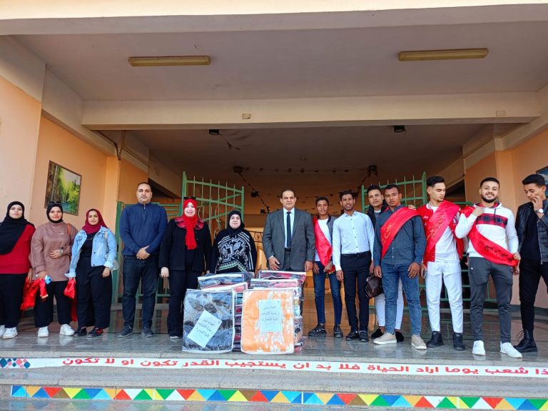 زيارة لمرضى المستشفى الجامعي وتقديم الدعم المعنوي للتخفيف عنهم