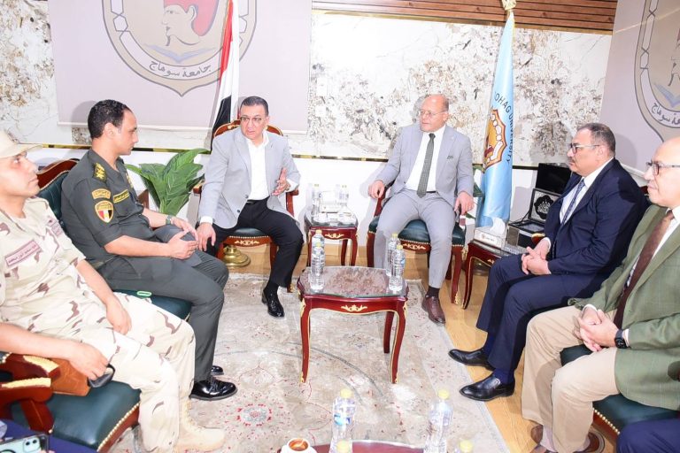 جامعة سوهاج والقوات المسلحة.. شراكة جديدة لتعزيز الخدمات الصحية والتدريب الطبي